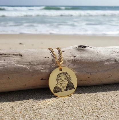Memora Engraved Photo Necklace