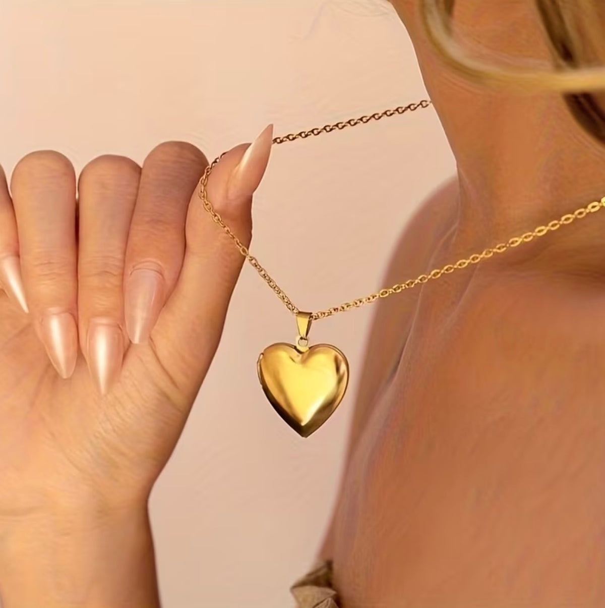 Memora Photo Heart Locket Necklace